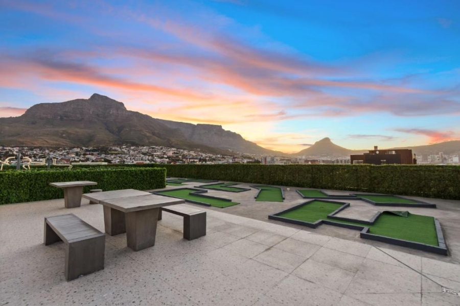To Let 1 Bedroom Property for Rent in Woodstock Western Cape